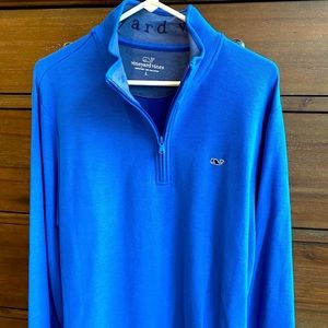 Vineyard Vines zip up sweater L